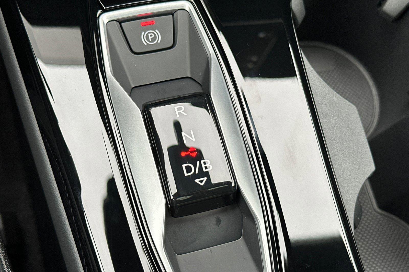 New 2025 Audi Q6 e-tron Premium Plus image 21