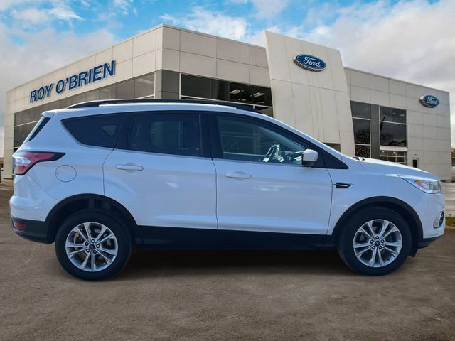 Used 2017 Ford Escape SE w/ Equipment Group 201A image 6