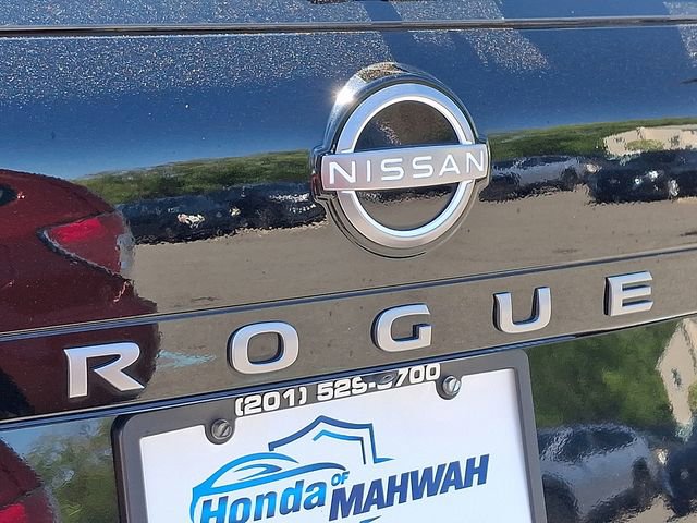 Used 2025 Nissan Rogue SV AWD/4WD image 30