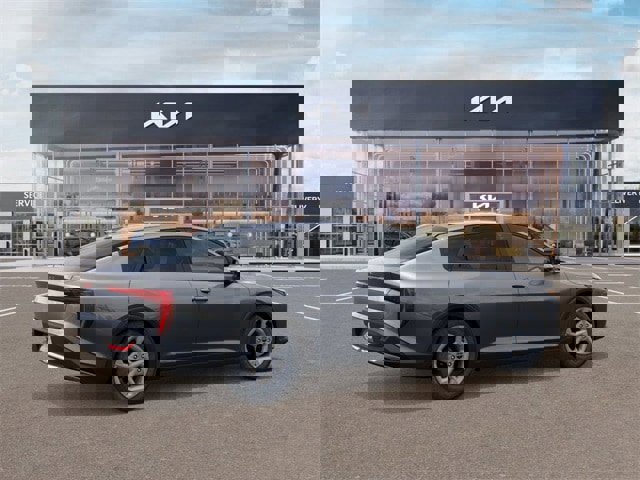 New 2025 Kia K4 LXS image 6