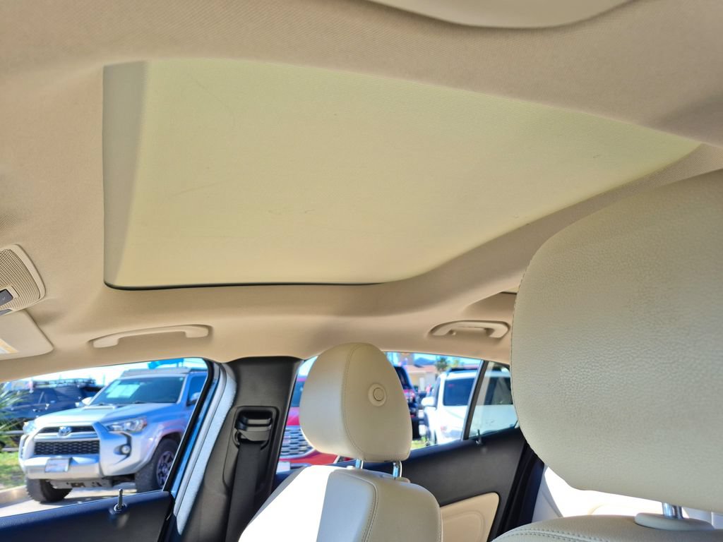 Used 2019 Mercedes-Benz GLA 250 image 11