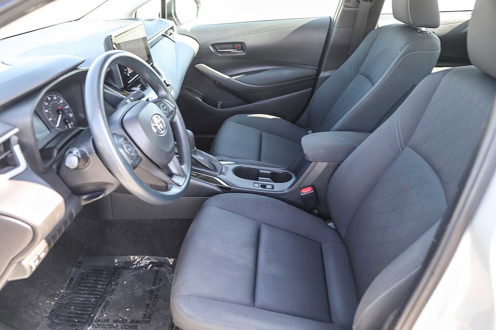 Used 2023 Toyota Corolla LE image 17