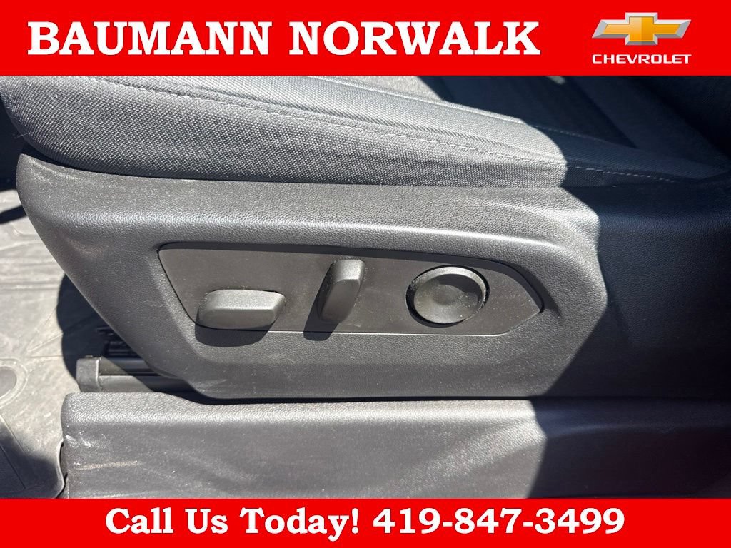 Used 2022 Chevrolet Silverado 1500 LT AWD/4WD image 20