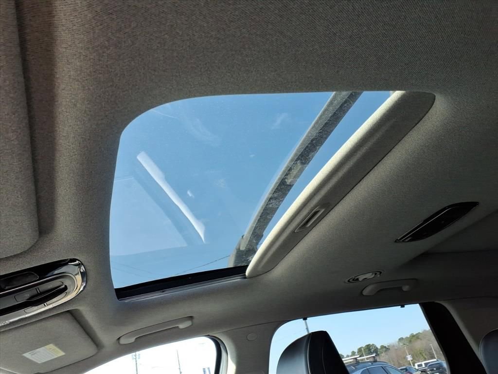 Used 2022 Hyundai Palisade Limited image 9