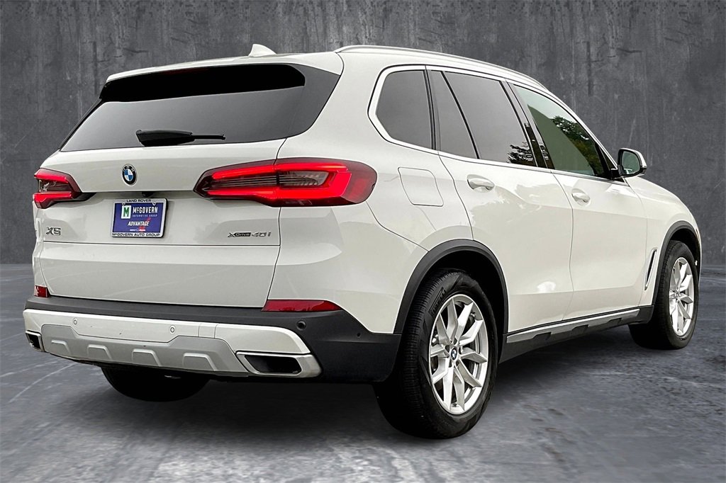 Used 2022 BMW X5 xDrive40i w/ Parking Assistance Package image 6