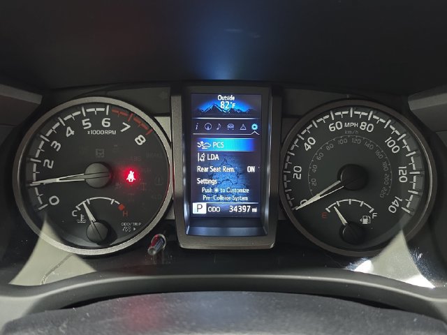 Used 2023 Toyota Tacoma TRD Off-Road w/ TRD Premium Off Road Package AWD/4WD image 15