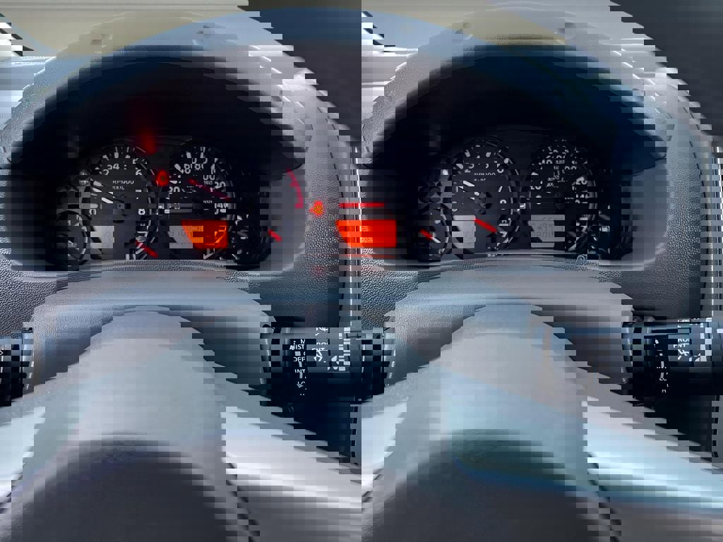 Used 2019 Nissan Frontier SV image 18