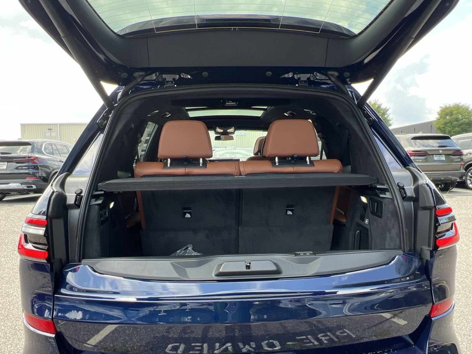 New 2027 BMW X7 xDrive40i w/ M Sport Package AWD/4WD image 24