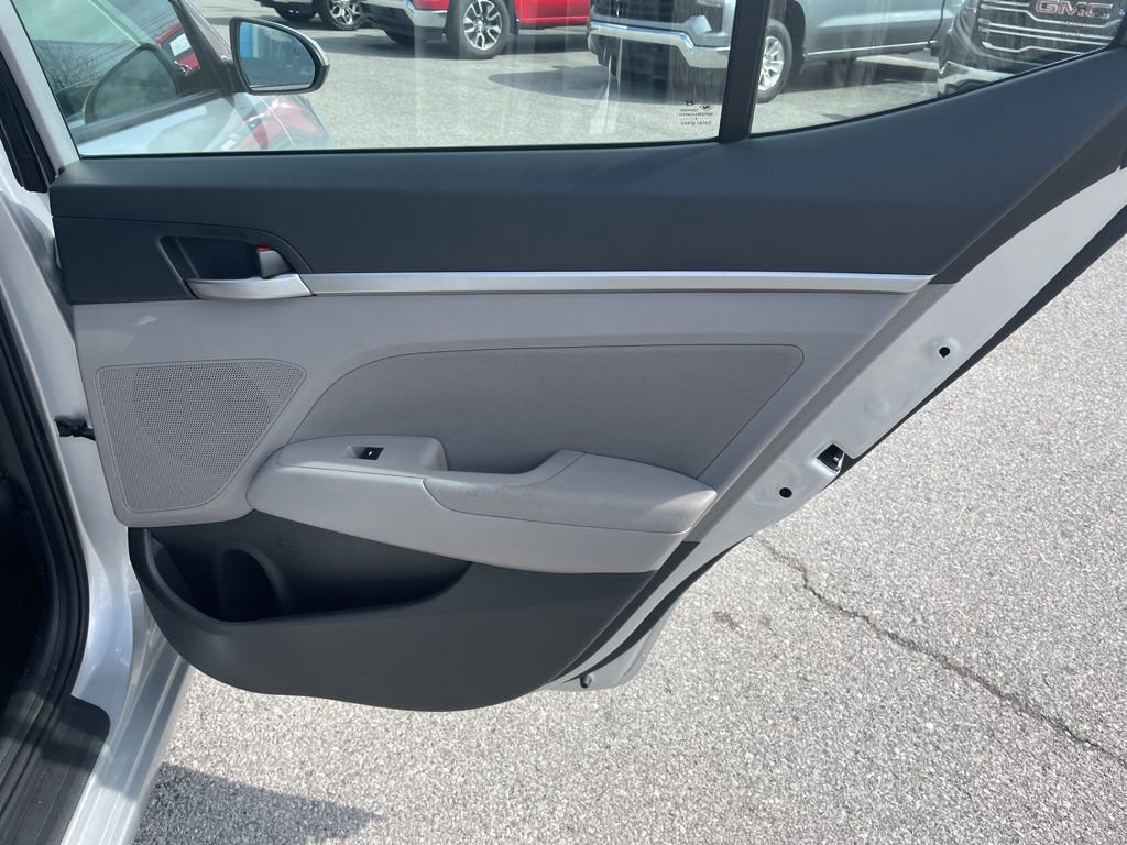 Used 2020 Hyundai Elantra SEL image 34
