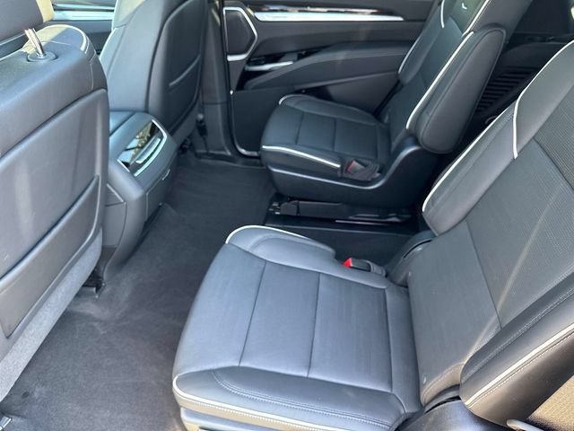Certified 2025 Cadillac Escalade Premium Luxury AWD/4WD image 15