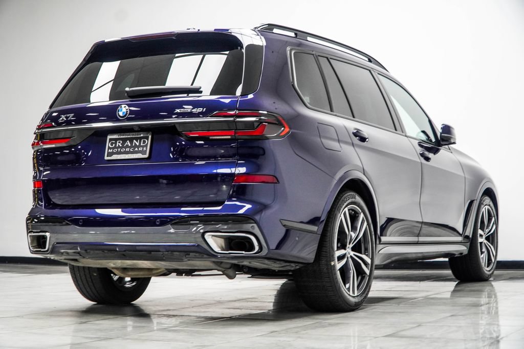 Used 2023 BMW X7 xDrive40i w/ M Sport Package AWD/4WD image 14