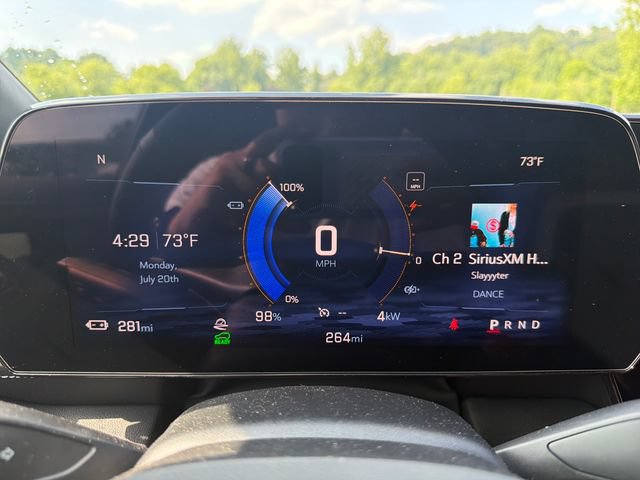 Used 2025 Chevrolet Blazer EV LT AWD/4WD image 15