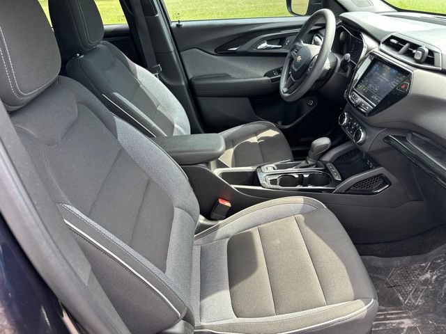 Used 2021 Chevrolet TrailBlazer LT w/ Sun and Liftgate Package AWD/4WD image 28