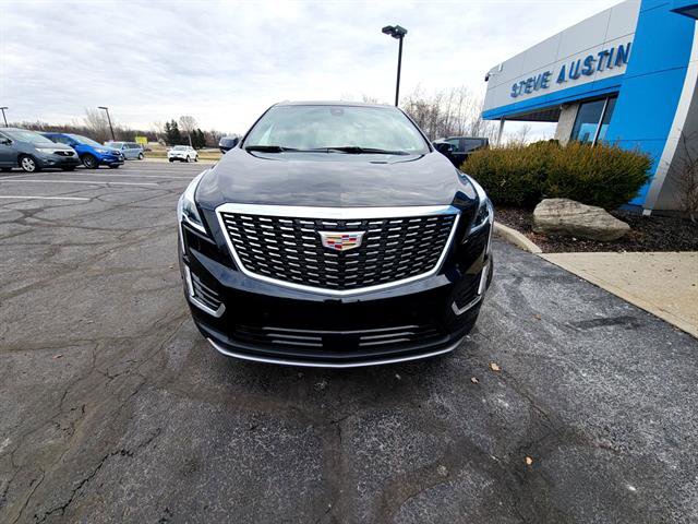 Used 2023 Cadillac XT5 Premium Luxury w/ Technology Package image 2