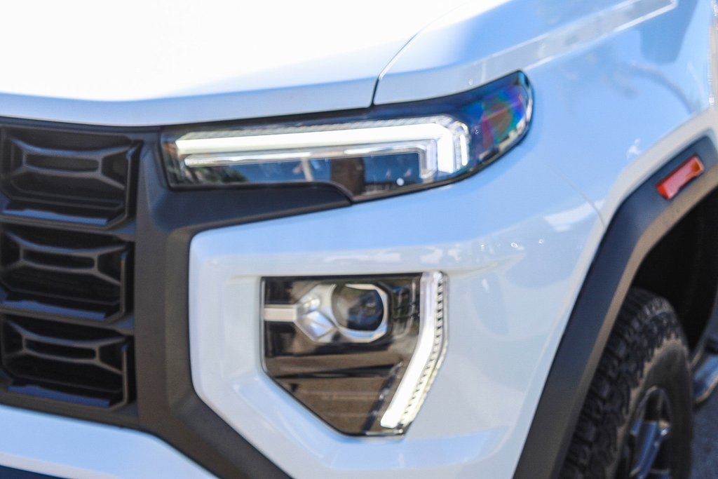 Used 2023 GMC Canyon Elevation w/ Elevation Premium Package image 8