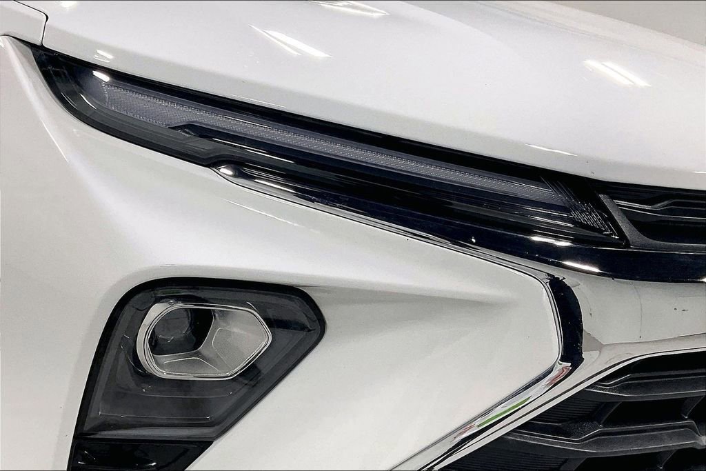 Used 2024 Chevrolet TrailBlazer LT w/ Convenience Package image 37