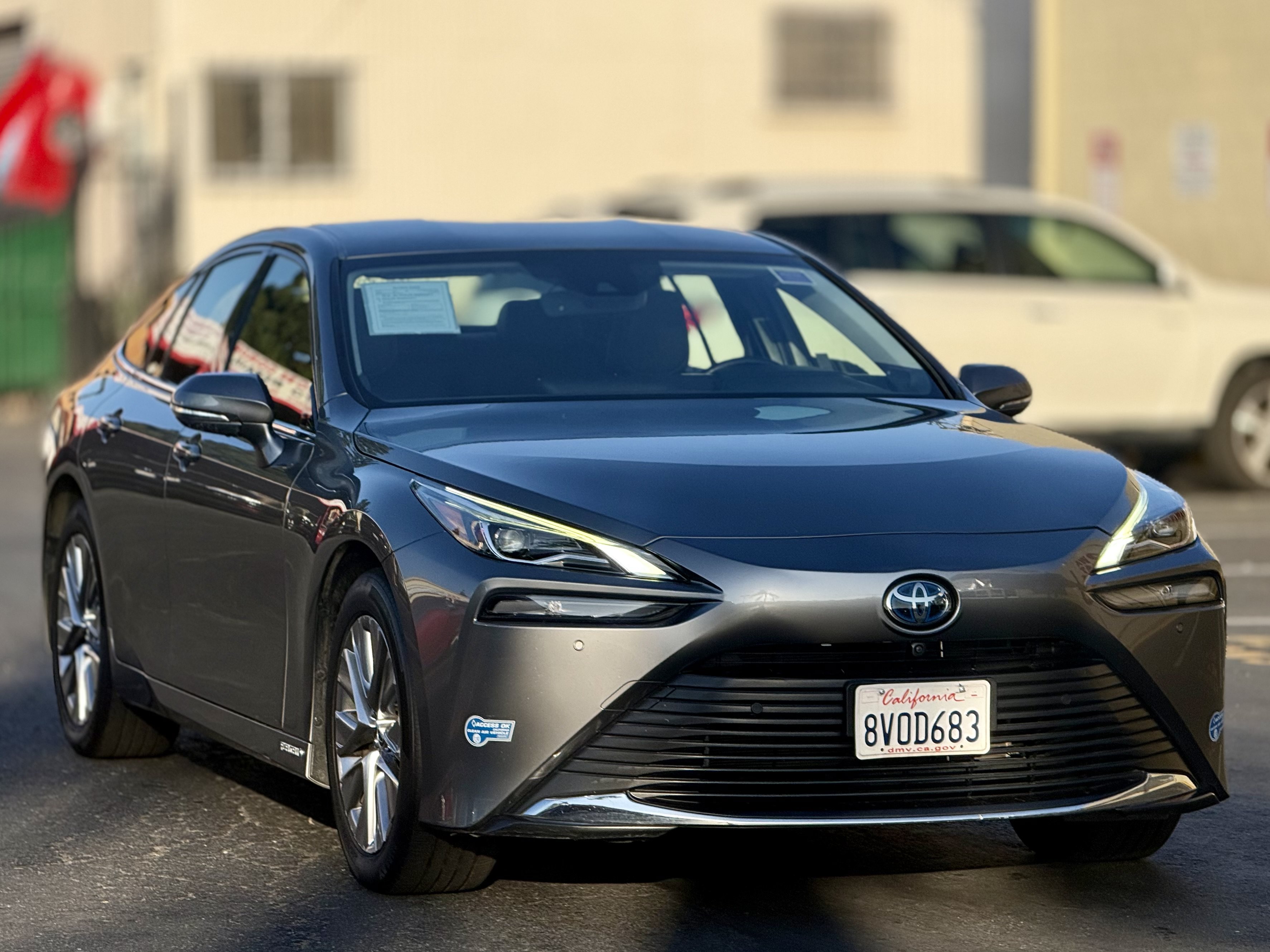 Used 2021 Toyota Mirai w/ Advanced Technology Package RWD image 2
