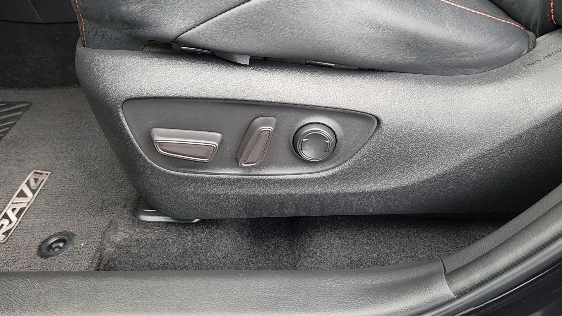 Certified 2024 Toyota RAV4 Adventure AWD/4WD image 8