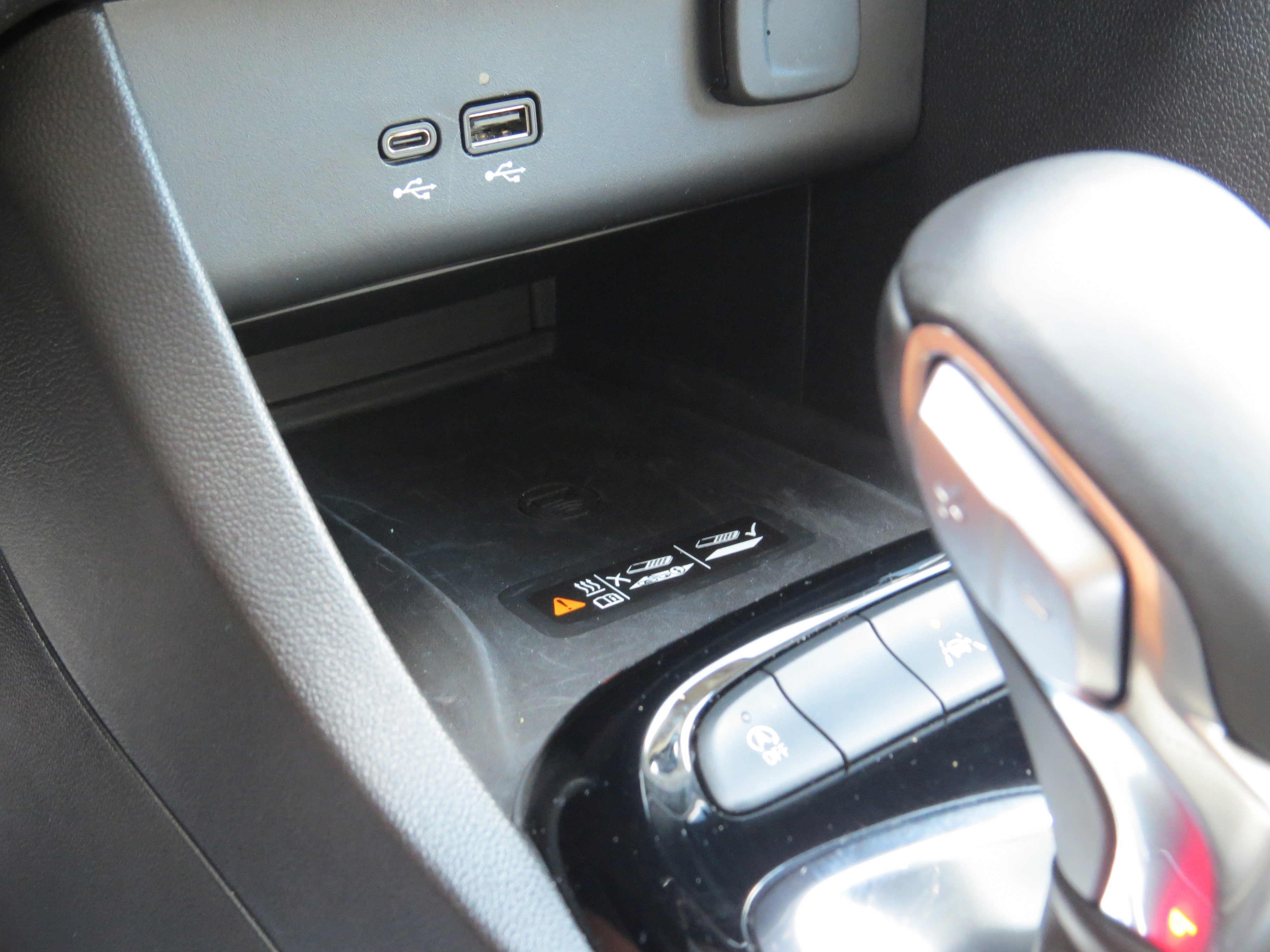 Certified 2025 Buick Encore GX Avenir w/ Avenir Technology Package image 27