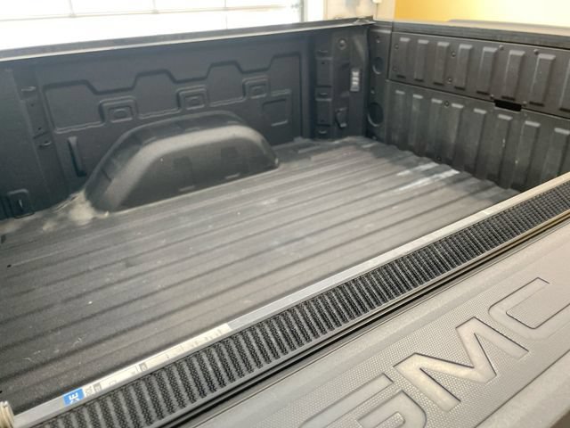 Used 2024 GMC Sierra 1500 Denali w/ Denali Reserve Package AWD/4WD image 8