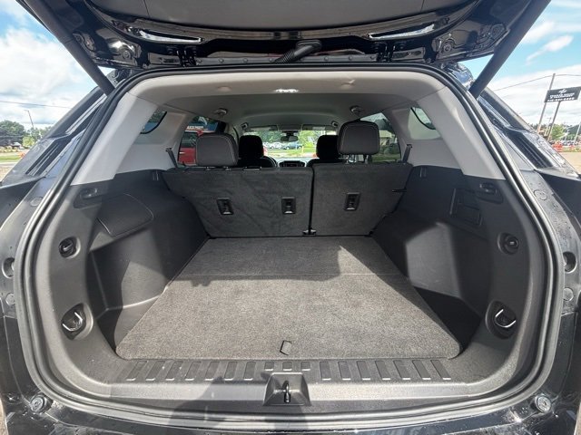 Used 2021 GMC Terrain SLE w/ Driver Convenience Package image 18