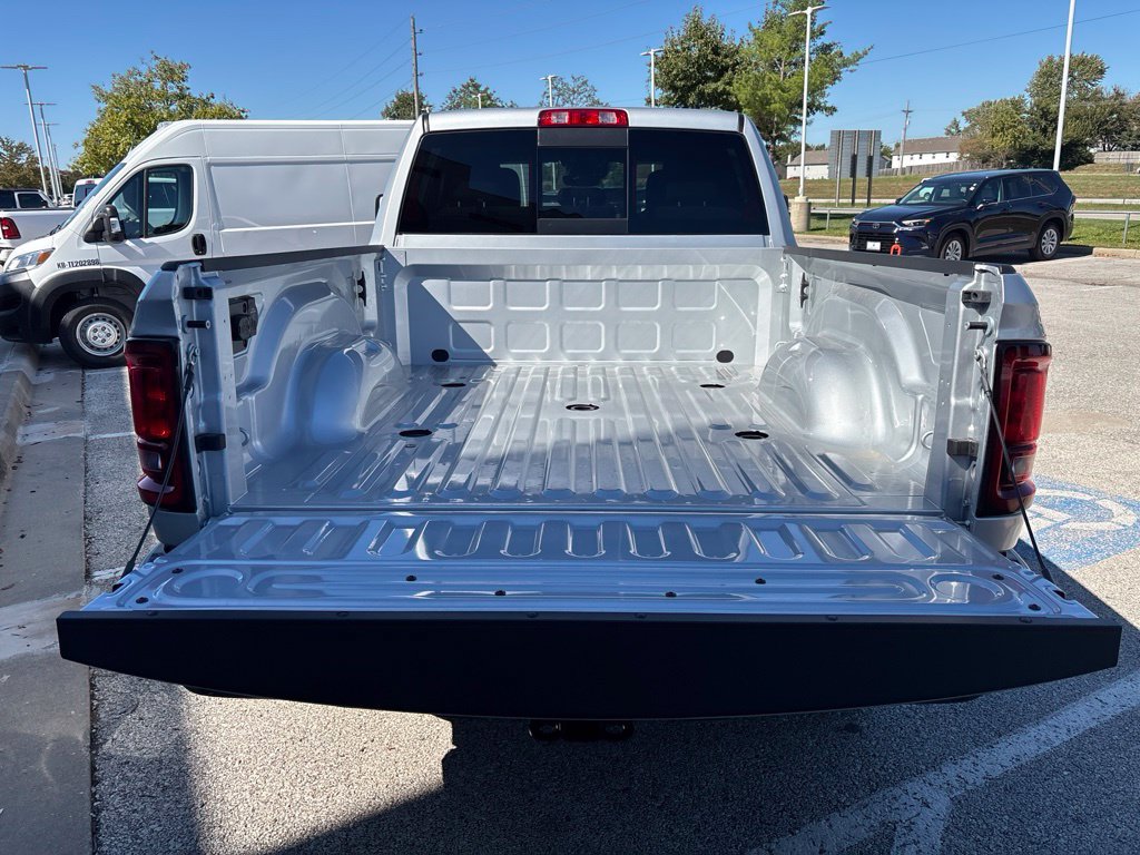 New 2027 RAM 3500 Tradesman AWD/4WD image 16