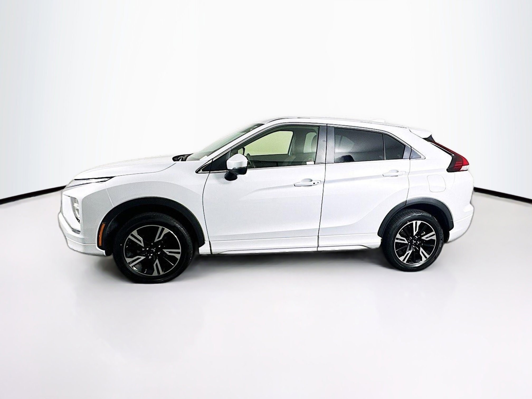 Used 2024 Mitsubishi Eclipse Cross SEL image 4