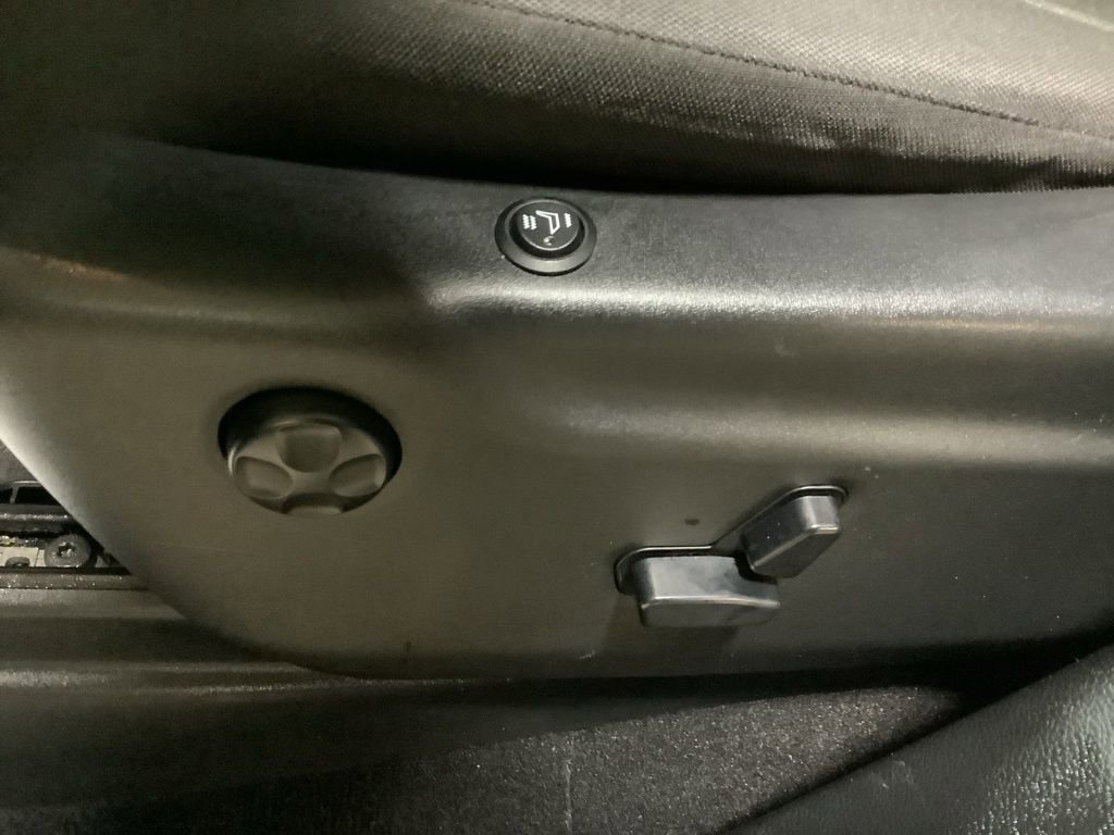 Used 2021 Jeep Grand Cherokee Laredo image 23