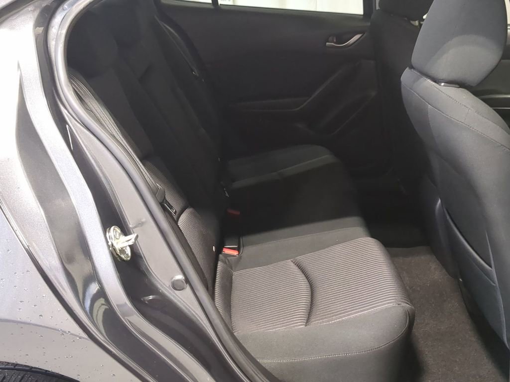 Used 2015 MAZDA MAZDA3 i Touring w/ Technology Package image 23