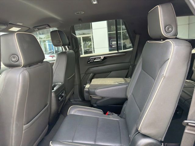 Used 2025 Chevrolet Tahoe Premier AWD/4WD image 7
