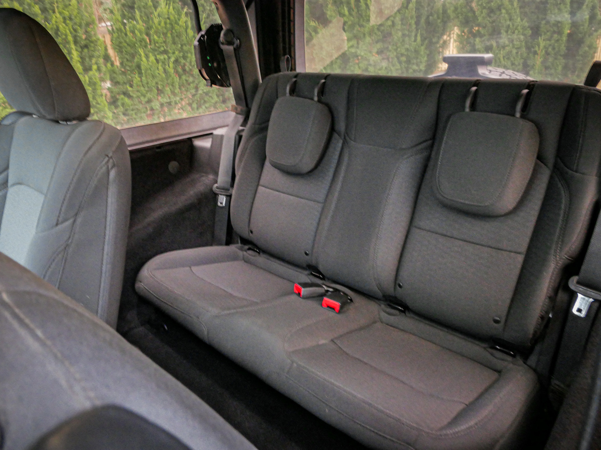 Used 2020 Jeep Wrangler Sport AWD/4WD image 29