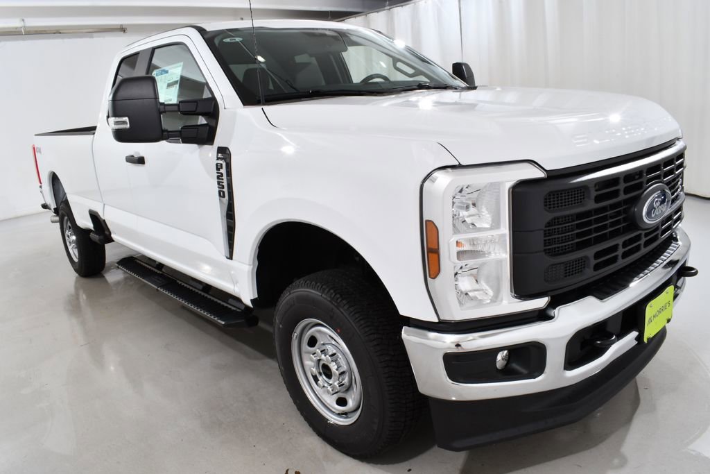 New 2026 Ford F250 XL w/ XL Chrome Package image 5