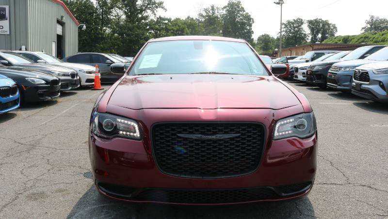 Used 2020 Chrysler 300 Touring w/ Sport Appearance Package RWD image 2