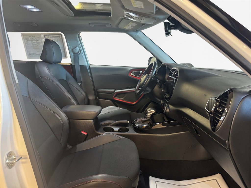 Certified 2023 Kia Soul GT-Line image 26