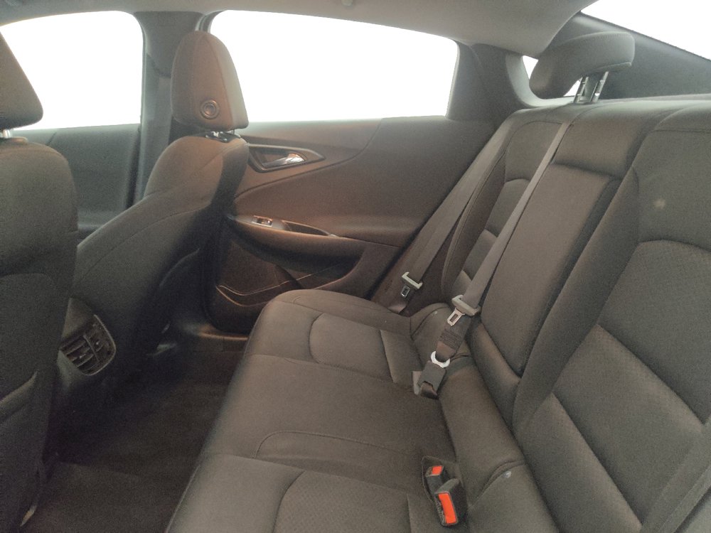 Used 2020 Chevrolet Malibu LT FWD image 18