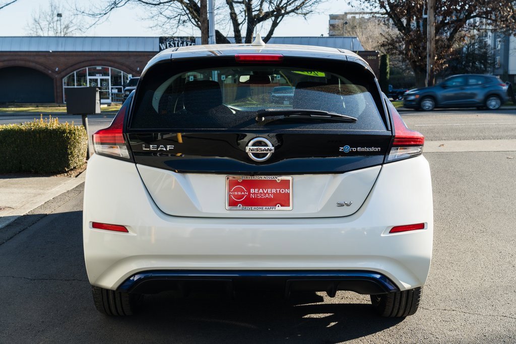Used 2019 Nissan Leaf SV w/ SV Technology Package image 5