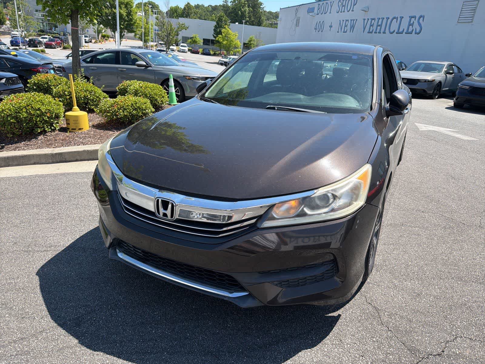 Used 2017 Honda Accord LX image 4