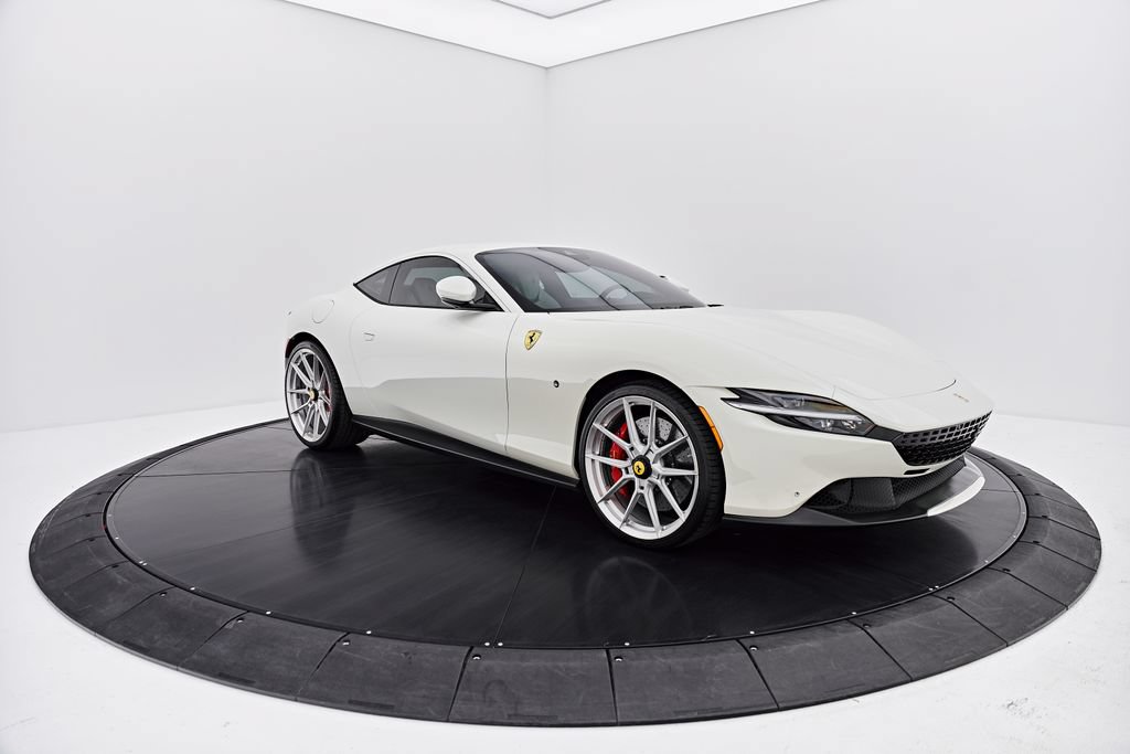 Used 2022 Ferrari Roma RWD image 17