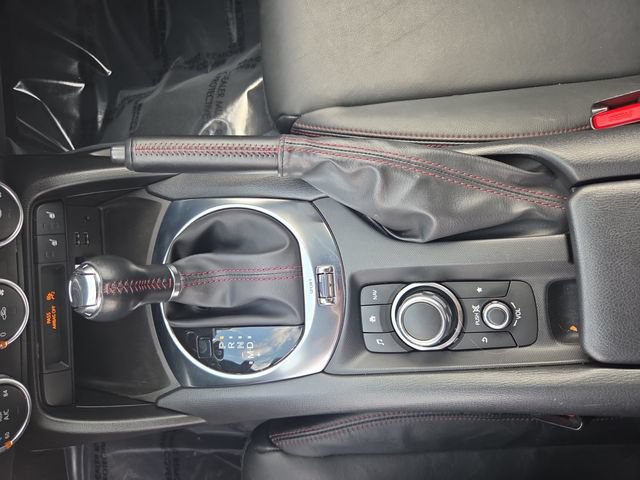Used 2019 MAZDA MX-5 Miata Grand Touring RWD image 25