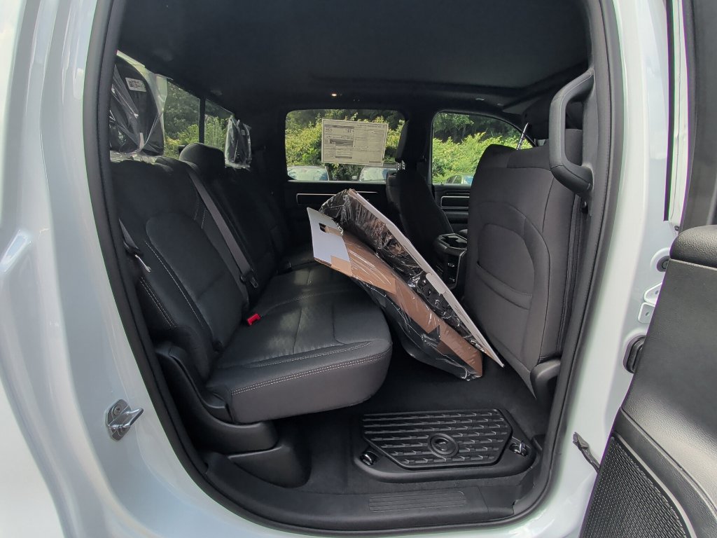 New 2026 RAM 1500 Big Horn AWD/4WD image 15