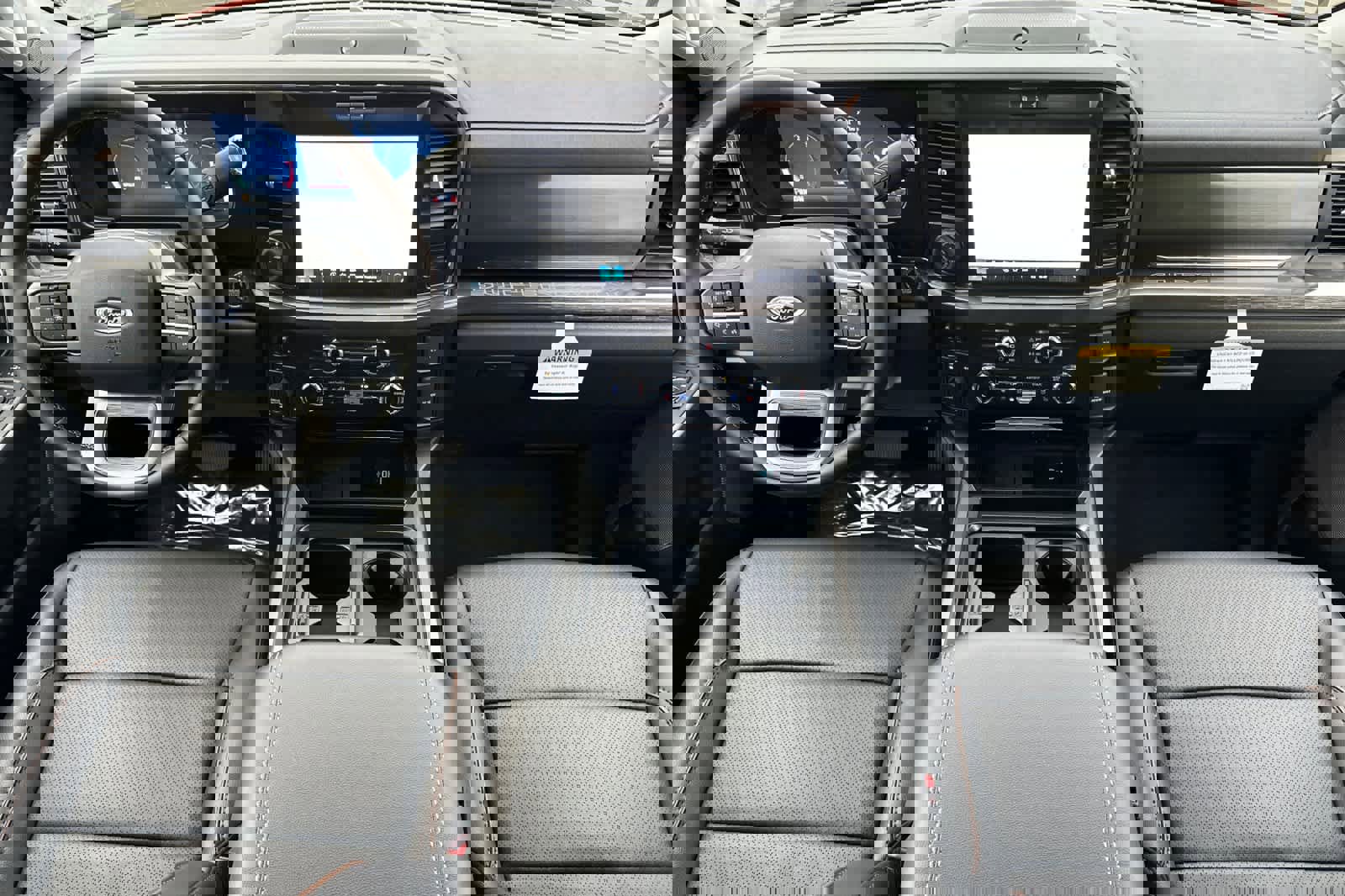 New 2026 Ford F350 Lariat w/ Lariat Premium Package image 3