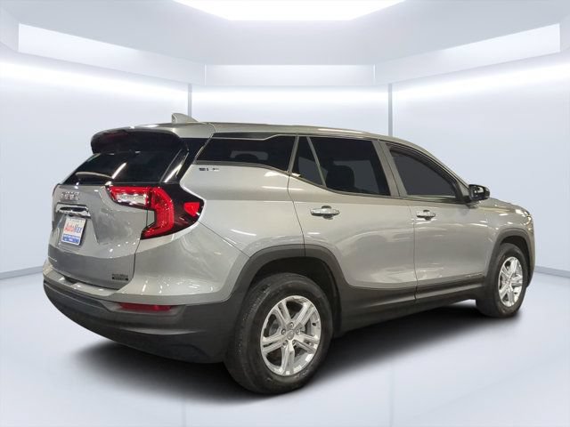Used 2024 GMC Terrain SLE FWD image 3