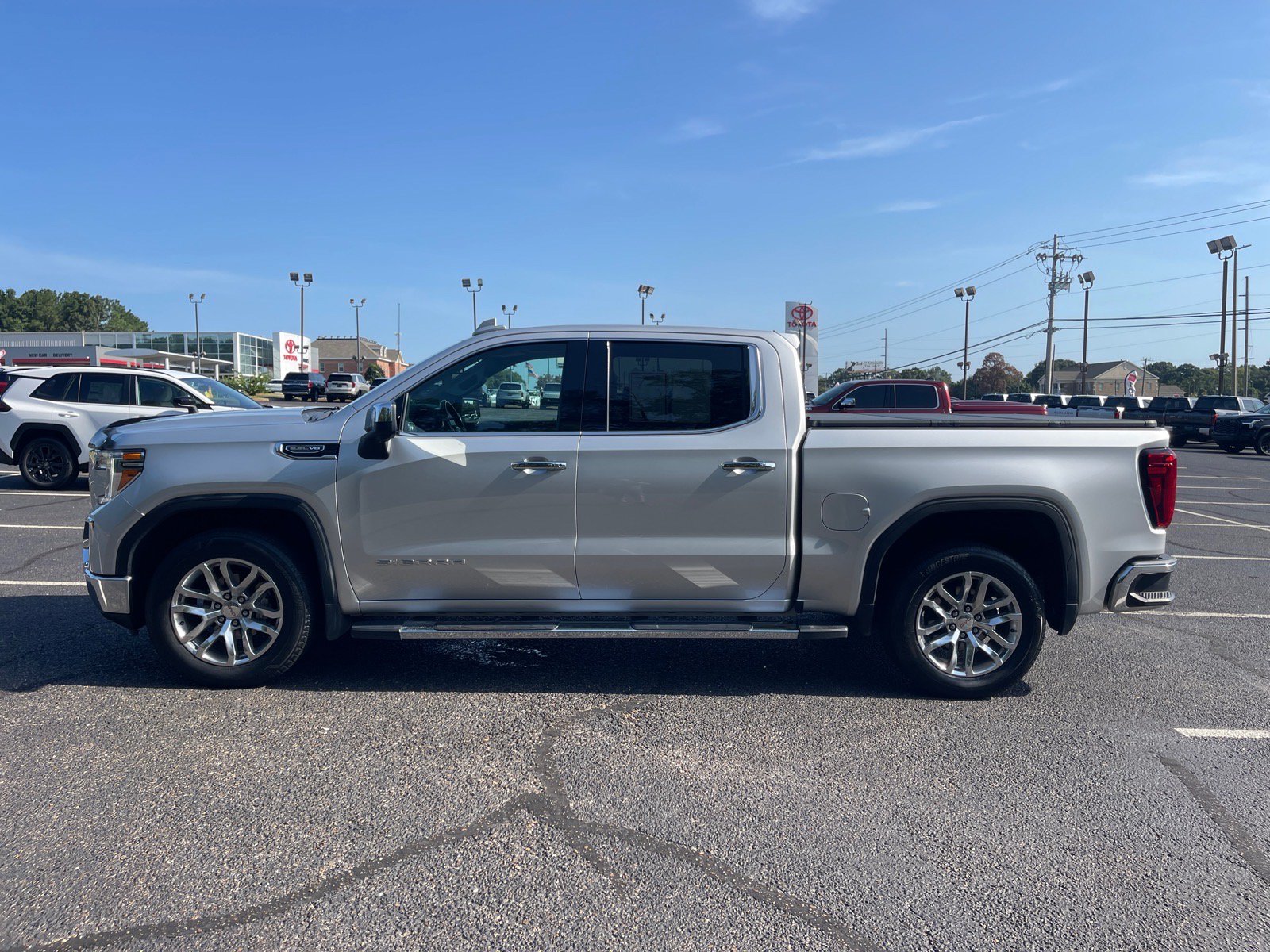 Used 2021 GMC Sierra 1500 SLT w/ SLT Premium Plus Package RWD image 13
