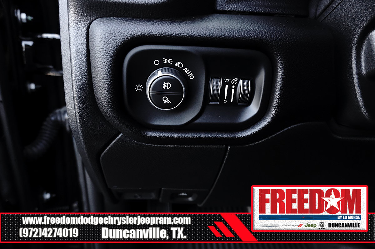 Used 2025 RAM 2500 Laramie AWD/4WD image 27