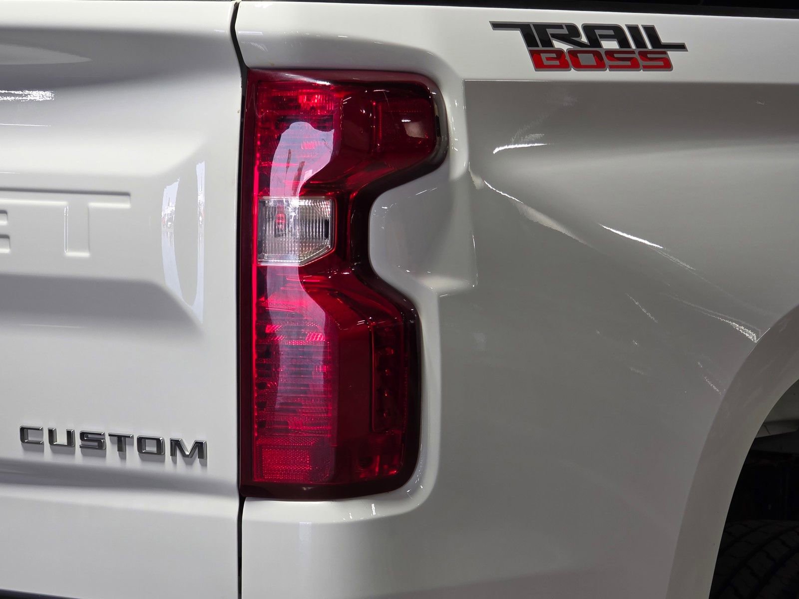 Used 2023 Chevrolet Silverado 1500 Custom Trail Boss AWD/4WD image 12