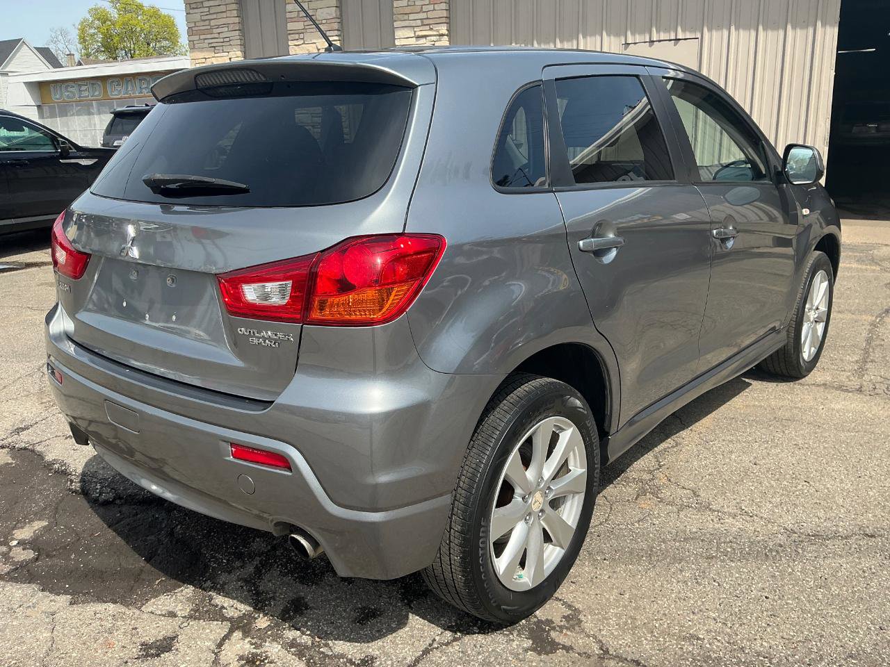 Used 2012 Mitsubishi Outlander Sport SE FWD image 3