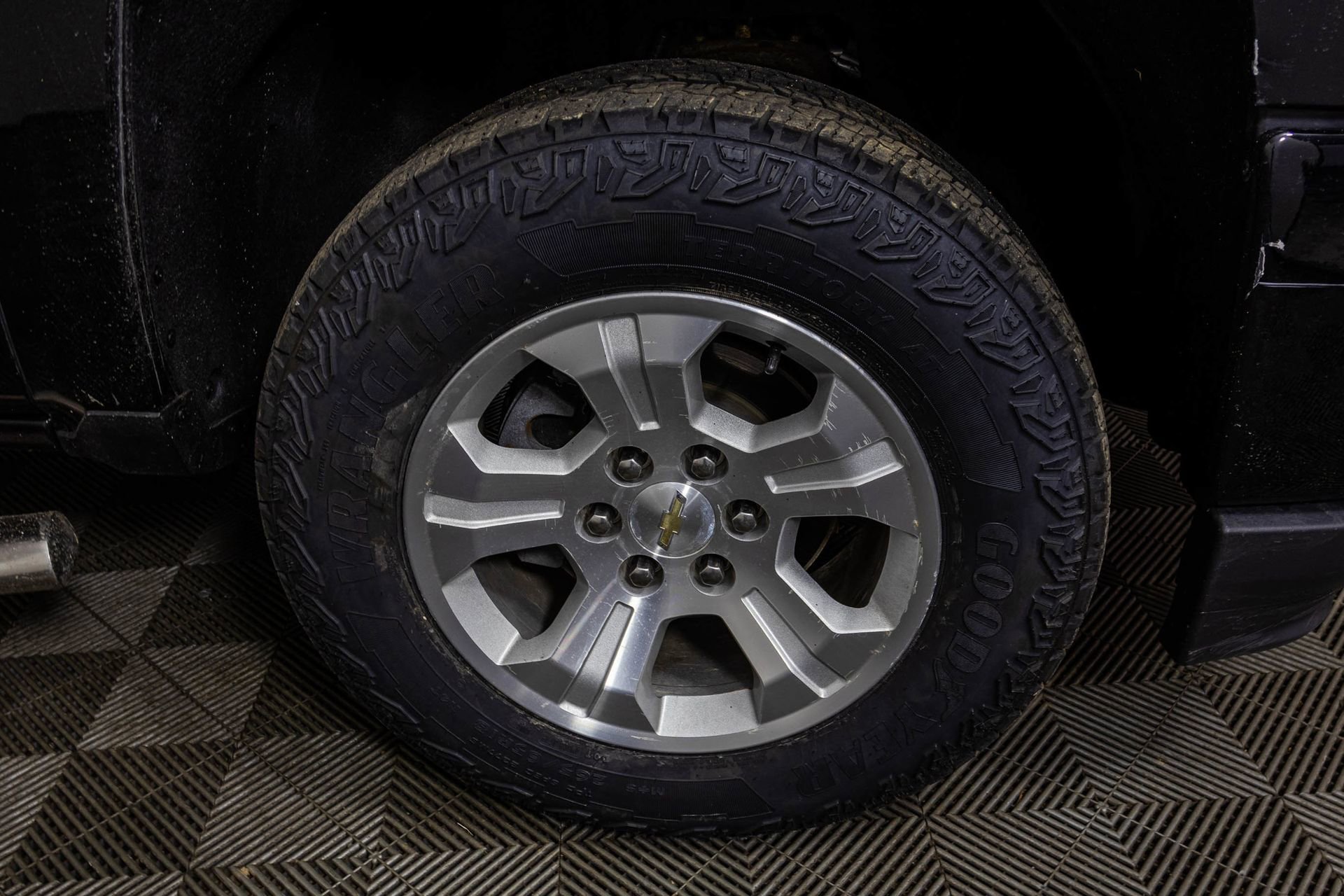 Used 2018 Chevrolet Silverado 1500 LT w/ LT Convenience Package image 41