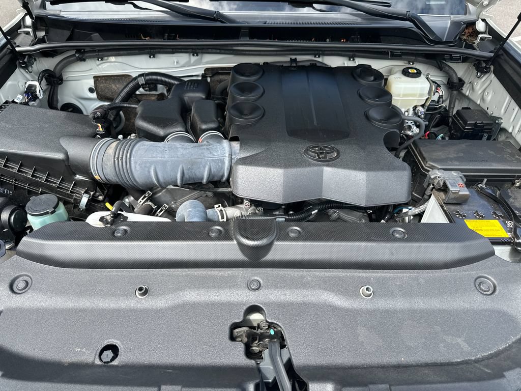 Used 2021 Toyota 4Runner Limited AWD/4WD image 10