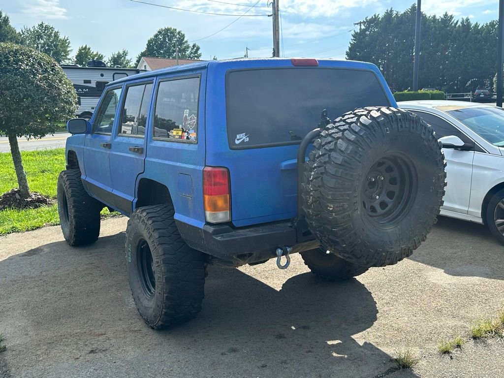 Used 2001 Jeep Cherokee Sport image 4