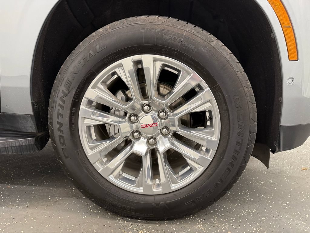 Used 2025 GMC Yukon Denali AWD/4WD image 21